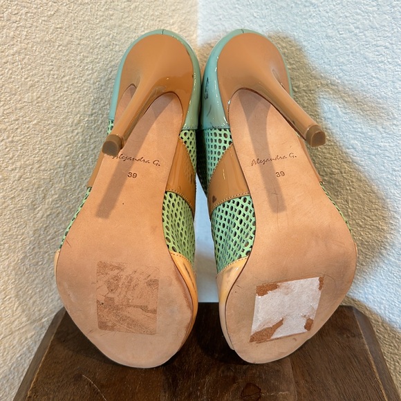 AlexandraG Laser Patent Bootie Heels Women’s Size 39 US 81/2 - Picture 10 of 13